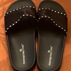 Montego Bay Club Black Sandals size 8.